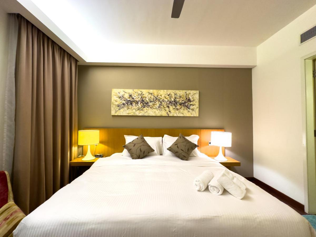 Klcc Suites By Nhb Kuala Lumpur Buitenkant foto