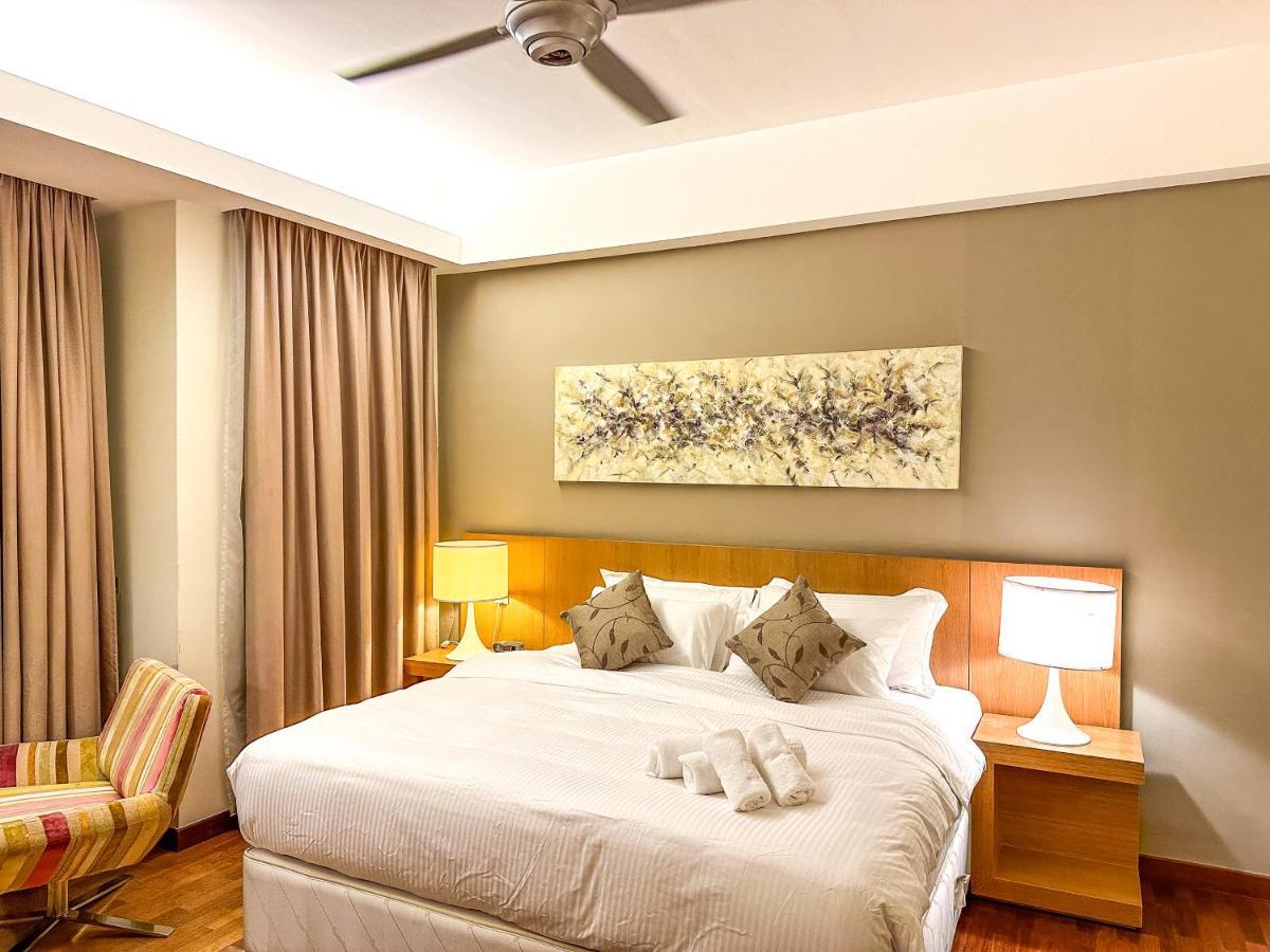 Klcc Suites By Nhb Kuala Lumpur Buitenkant foto