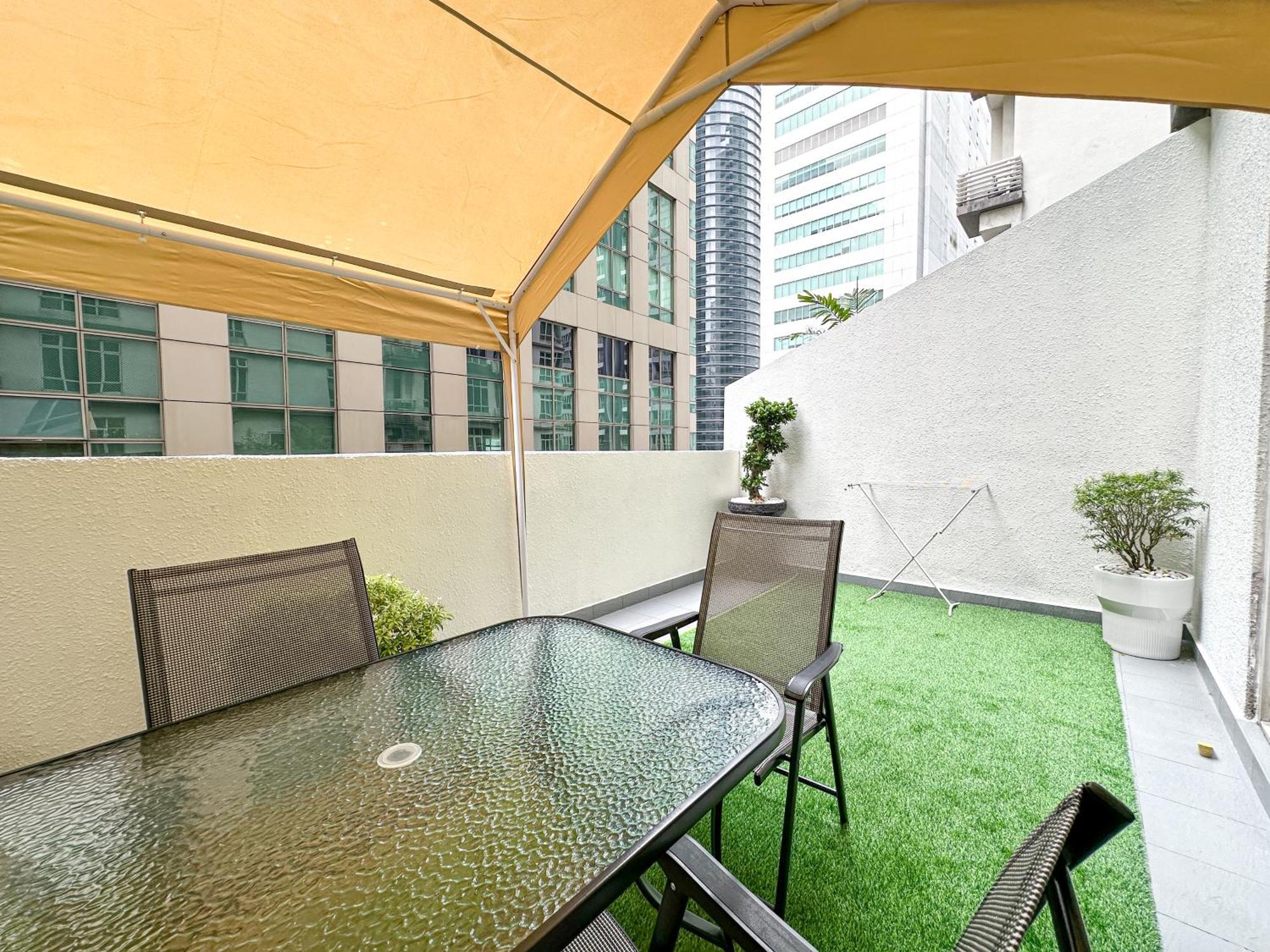 Klcc Suites By Nhb Kuala Lumpur Buitenkant foto